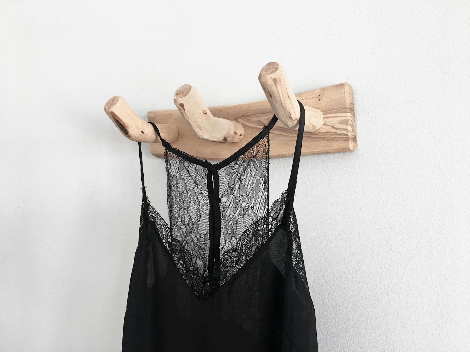 hanged women's black dress