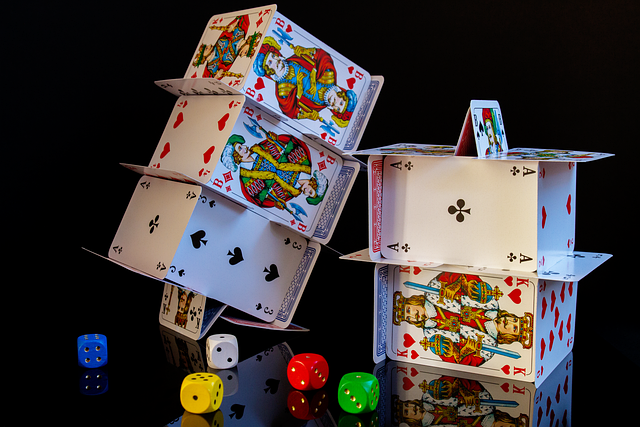 Casinoanmeldelser som skiller vilkår fra førsteinntrykk